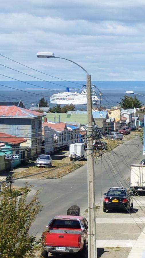 Hostal Host Patagonia Punta Arenas Exterior photo